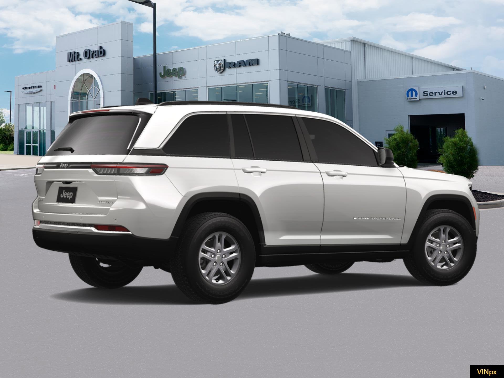 2025 Jeep Grand Cherokee Laredo