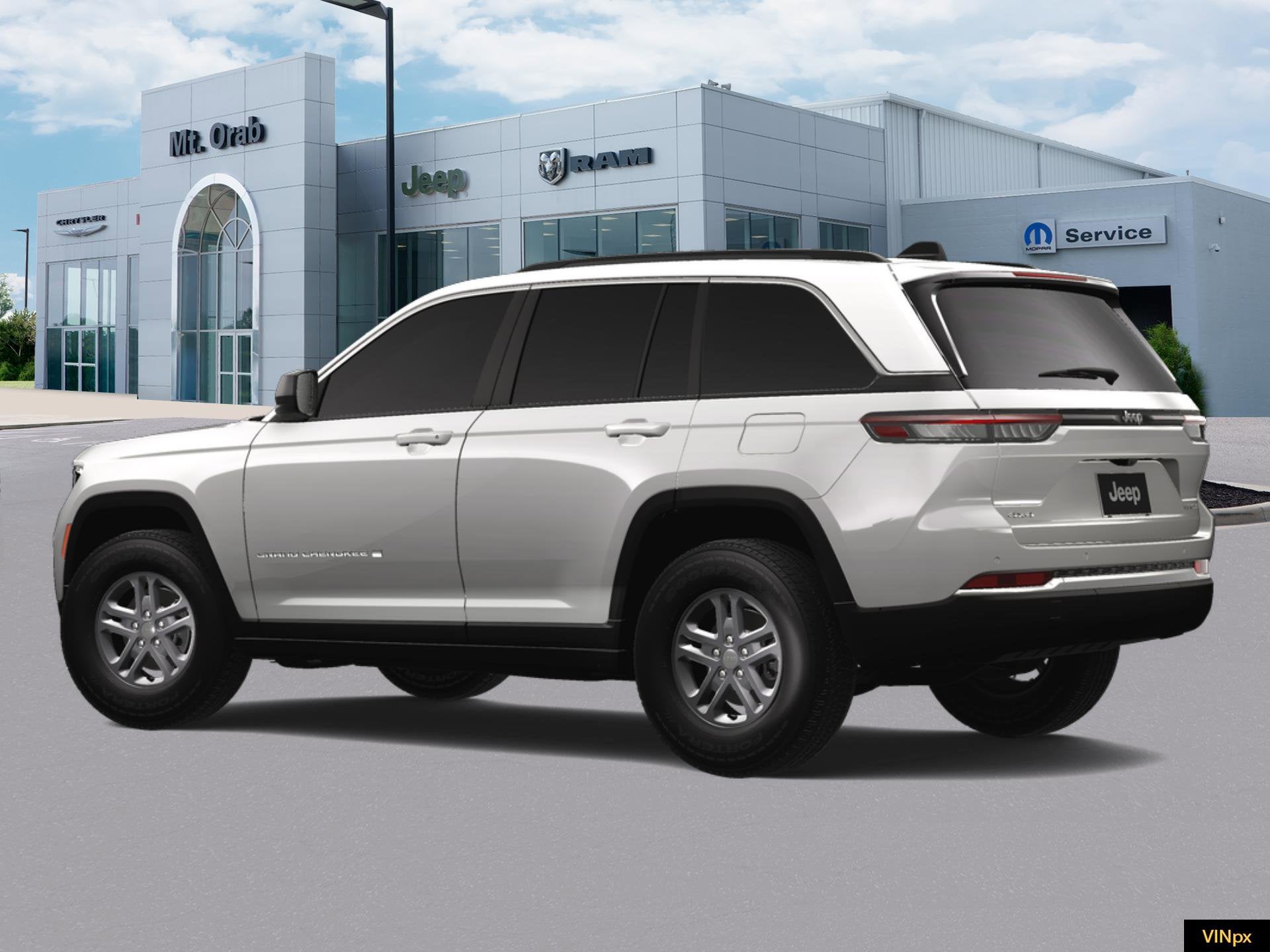 2025 Jeep Grand Cherokee Laredo