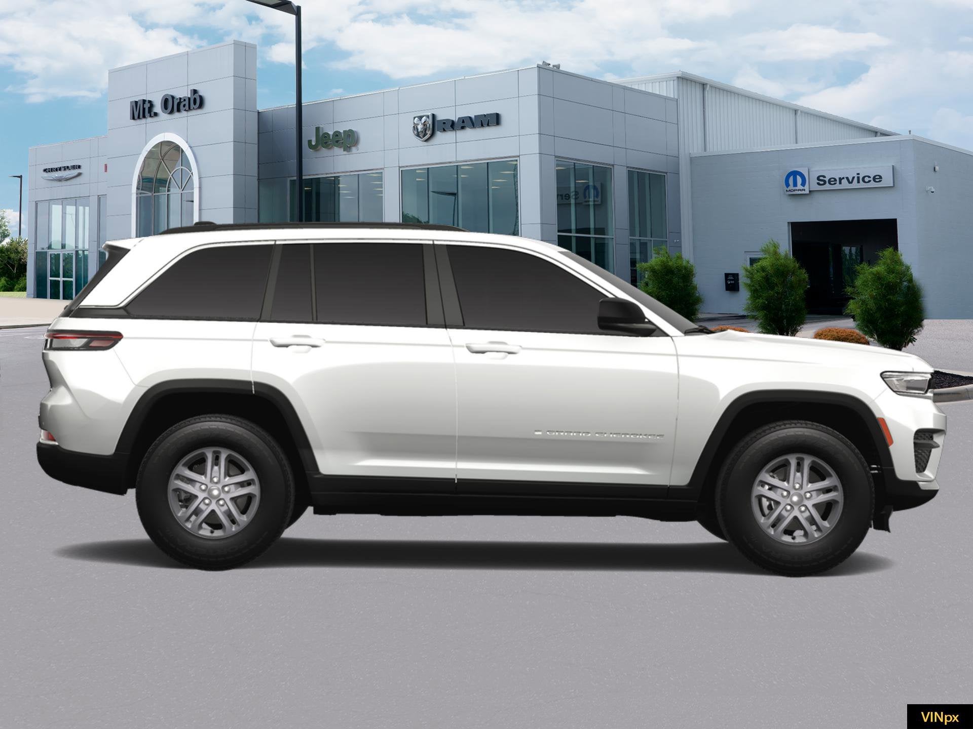 2025 Jeep Grand Cherokee Laredo