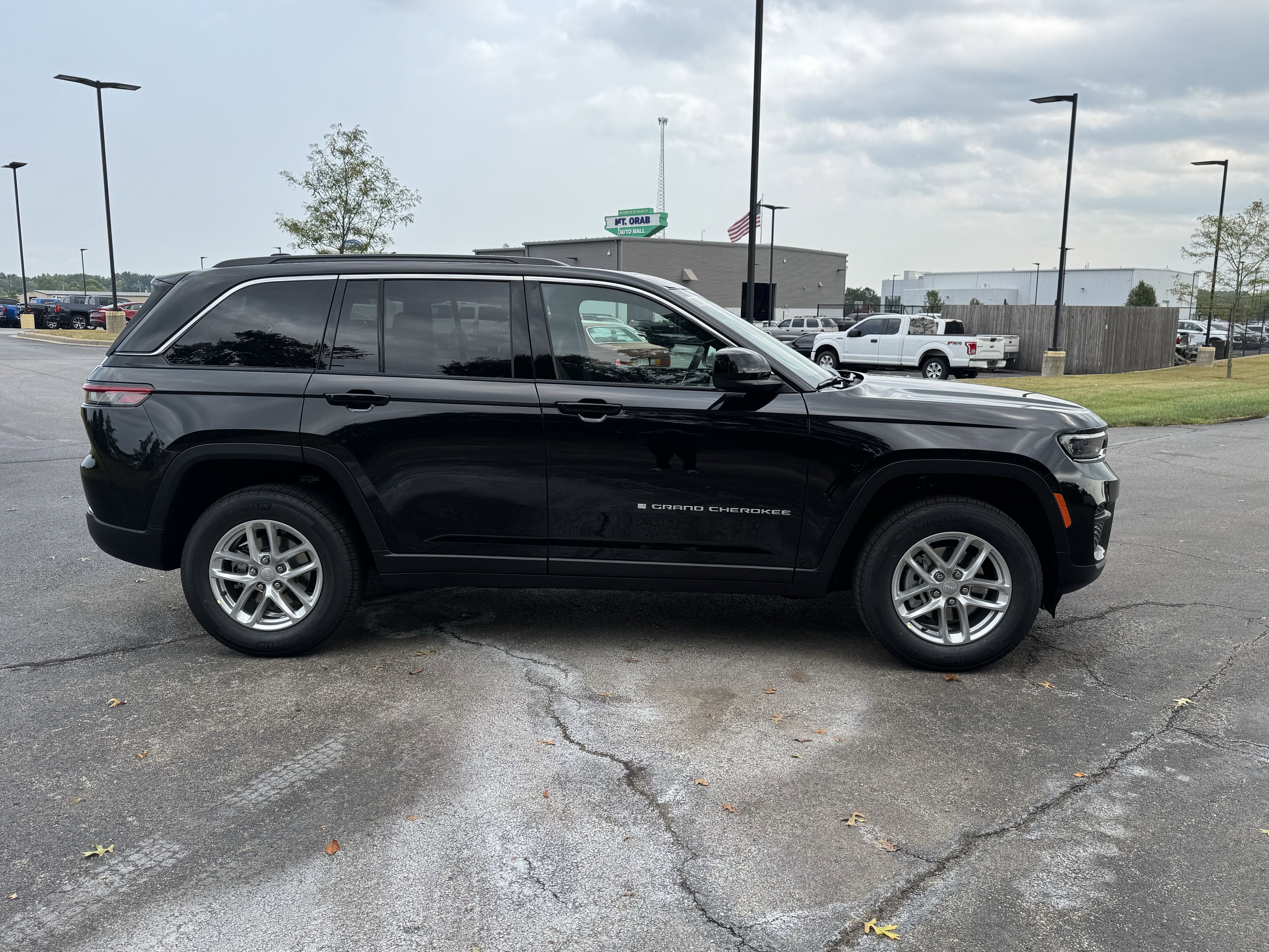2025 Jeep Grand Cherokee Laredo X