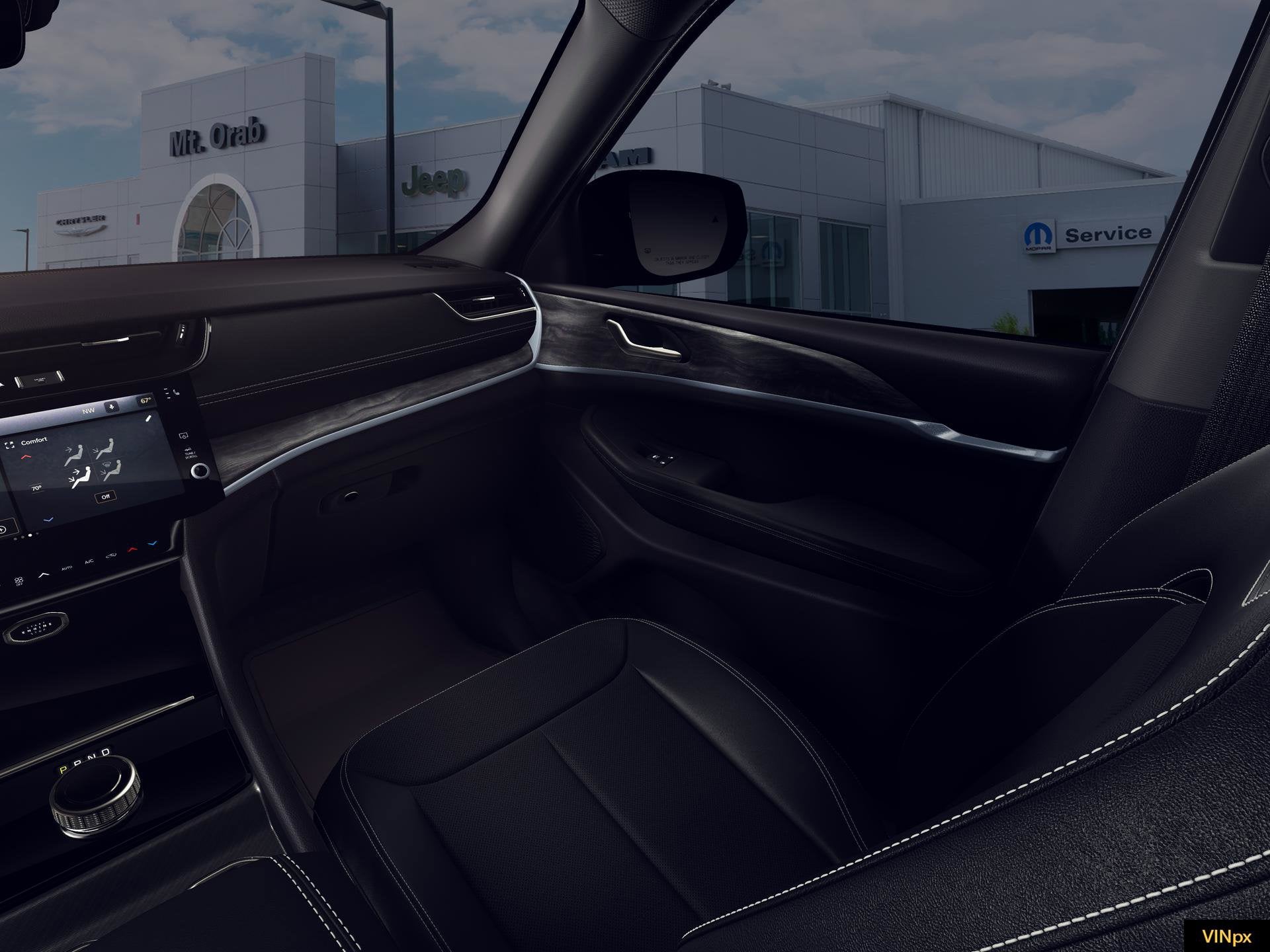 2026 Jeep Grand Cherokee Laredo Altitude