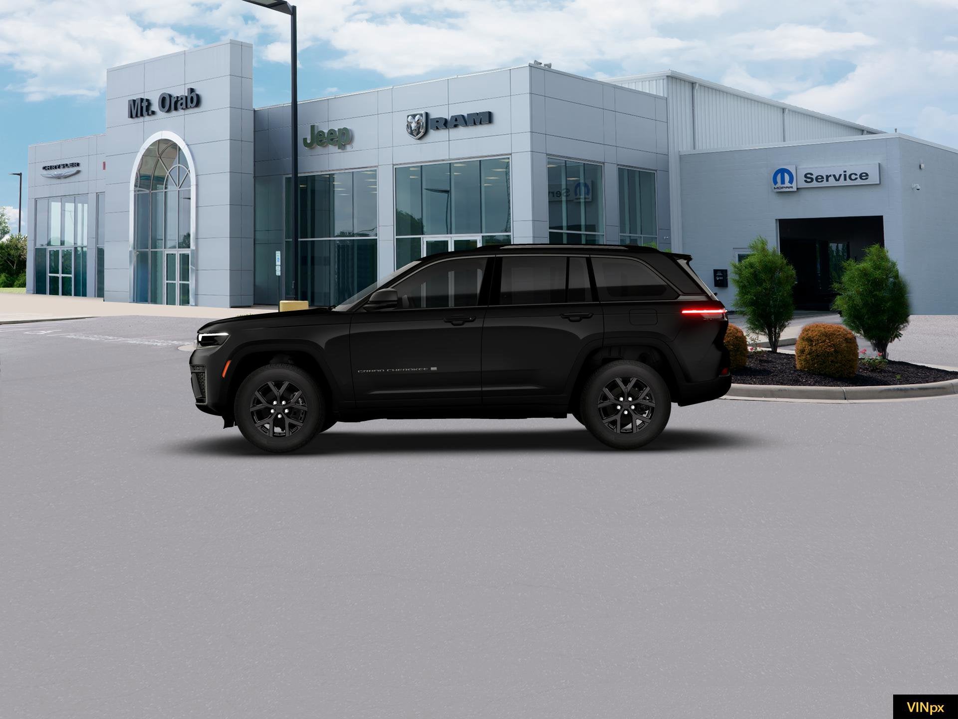 2026 Jeep Grand Cherokee Laredo Altitude