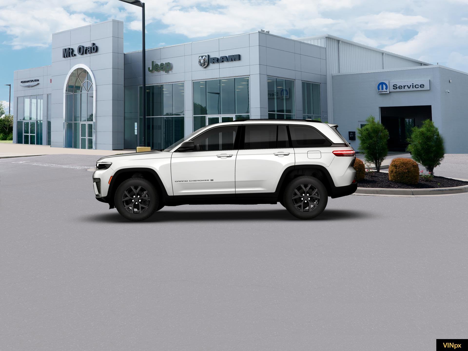 2026 Jeep Grand Cherokee Laredo Altitude