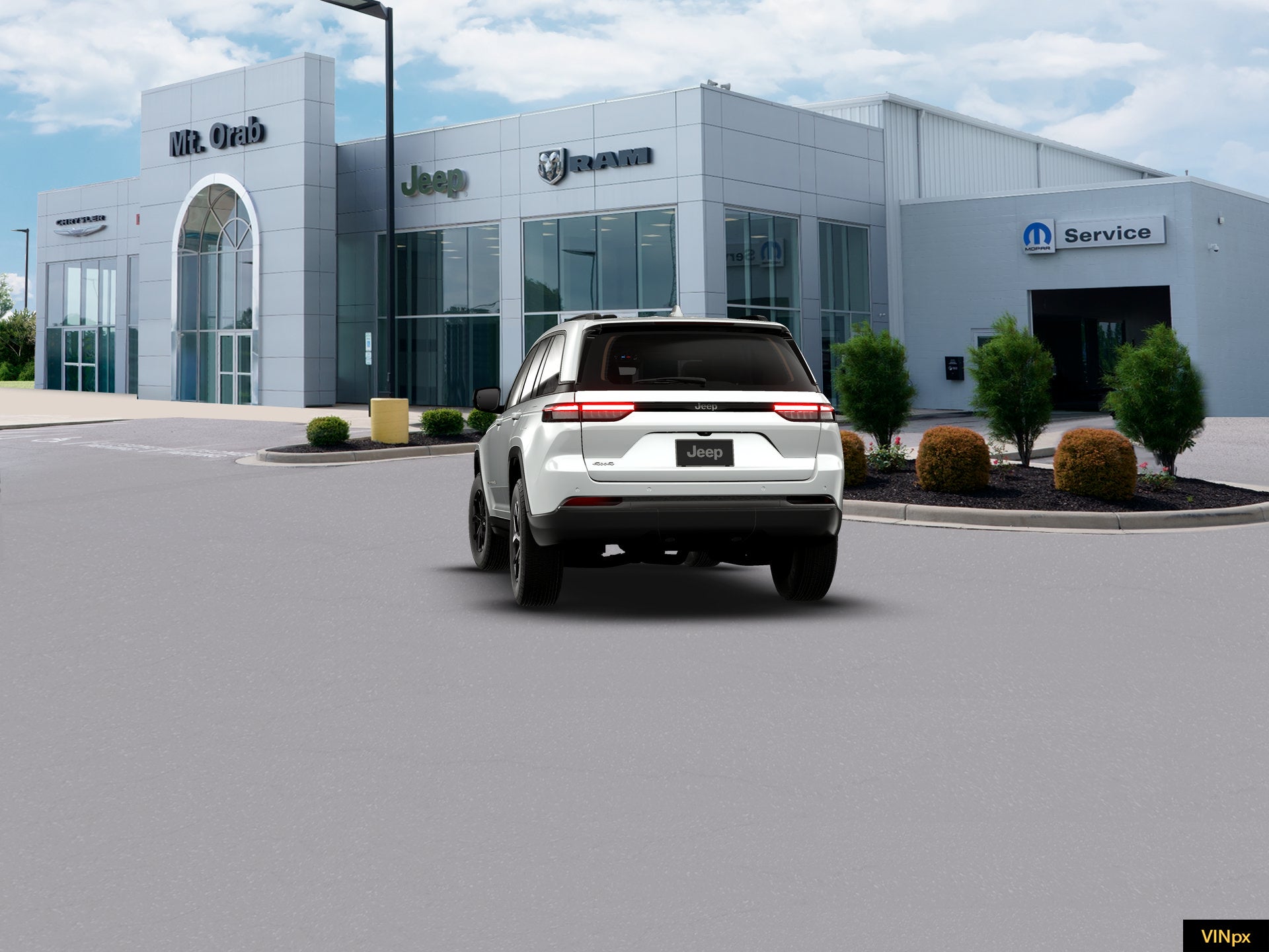 2026 Jeep Grand Cherokee Laredo Altitude