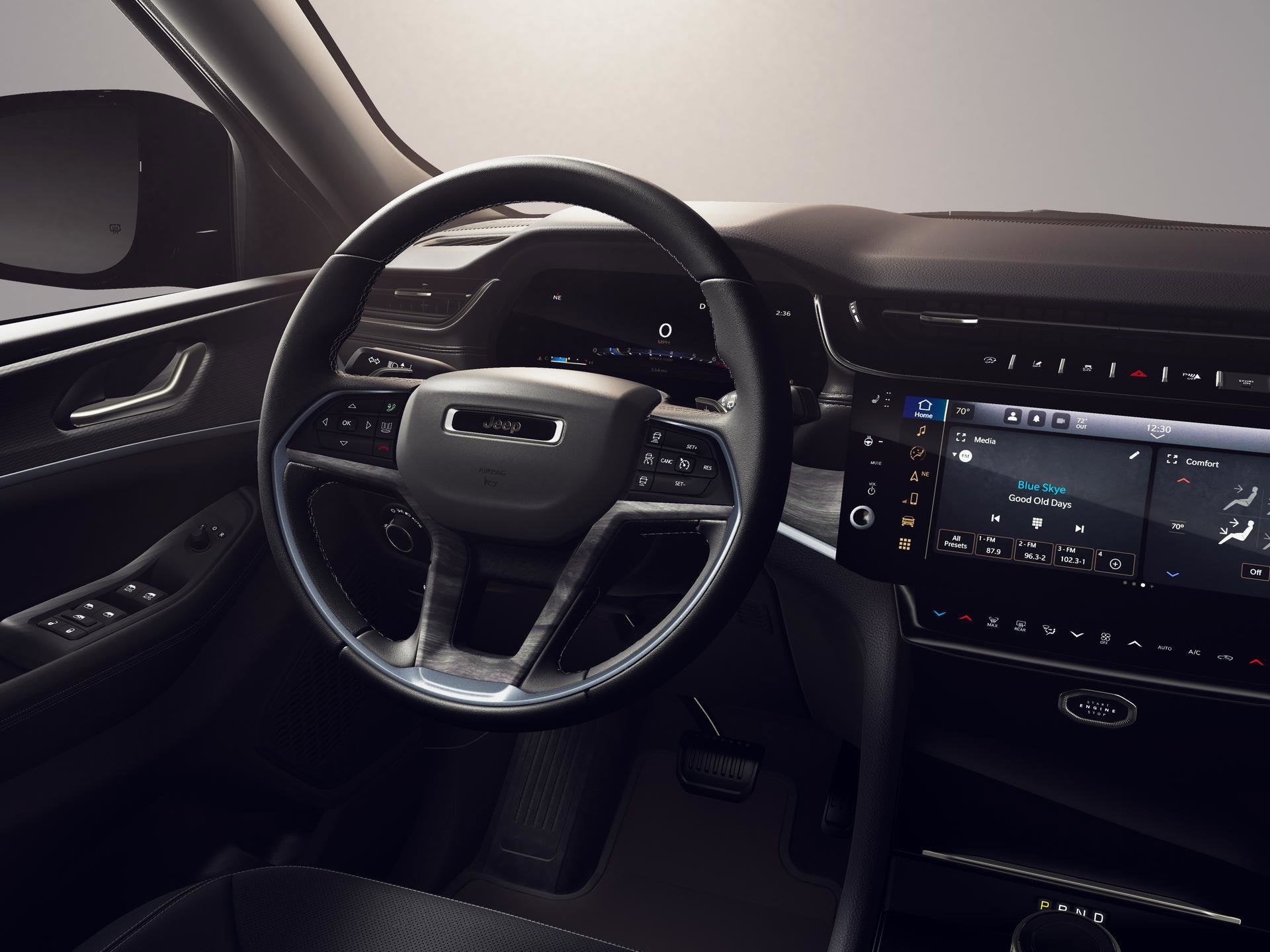 2026 Jeep Grand Cherokee Laredo