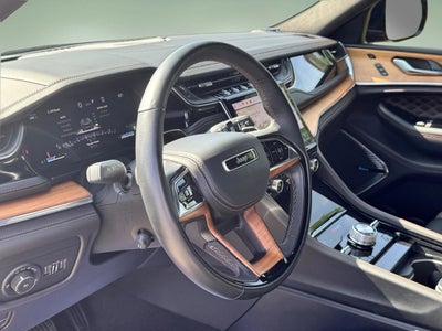 2025 Jeep Grand Cherokee Summit