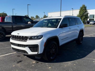 2026 Jeep Grand Cherokee L Laredo Altitude