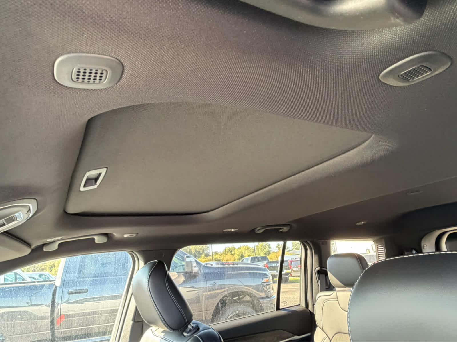 2026 Jeep Grand Cherokee L Laredo Altitude