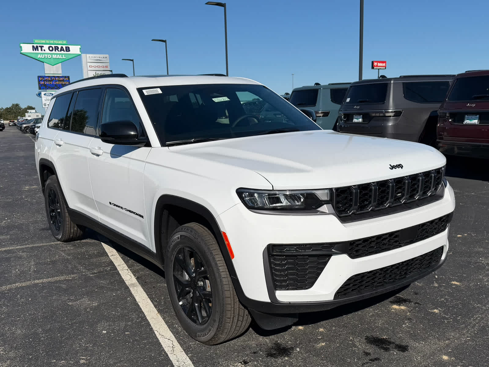 2026 Jeep Grand Cherokee L Laredo Altitude