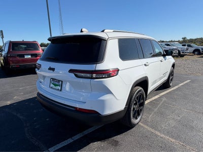 2026 Jeep Grand Cherokee L Laredo Altitude