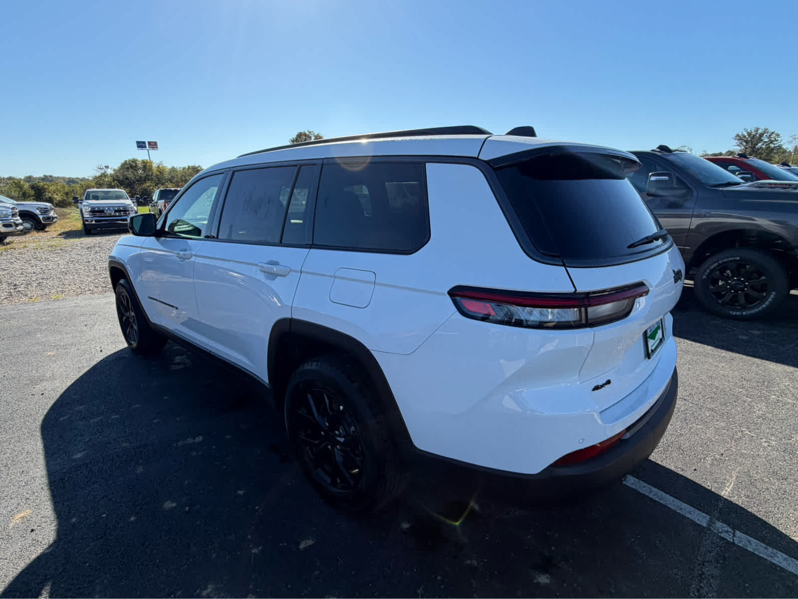 2026 Jeep Grand Cherokee L Laredo Altitude