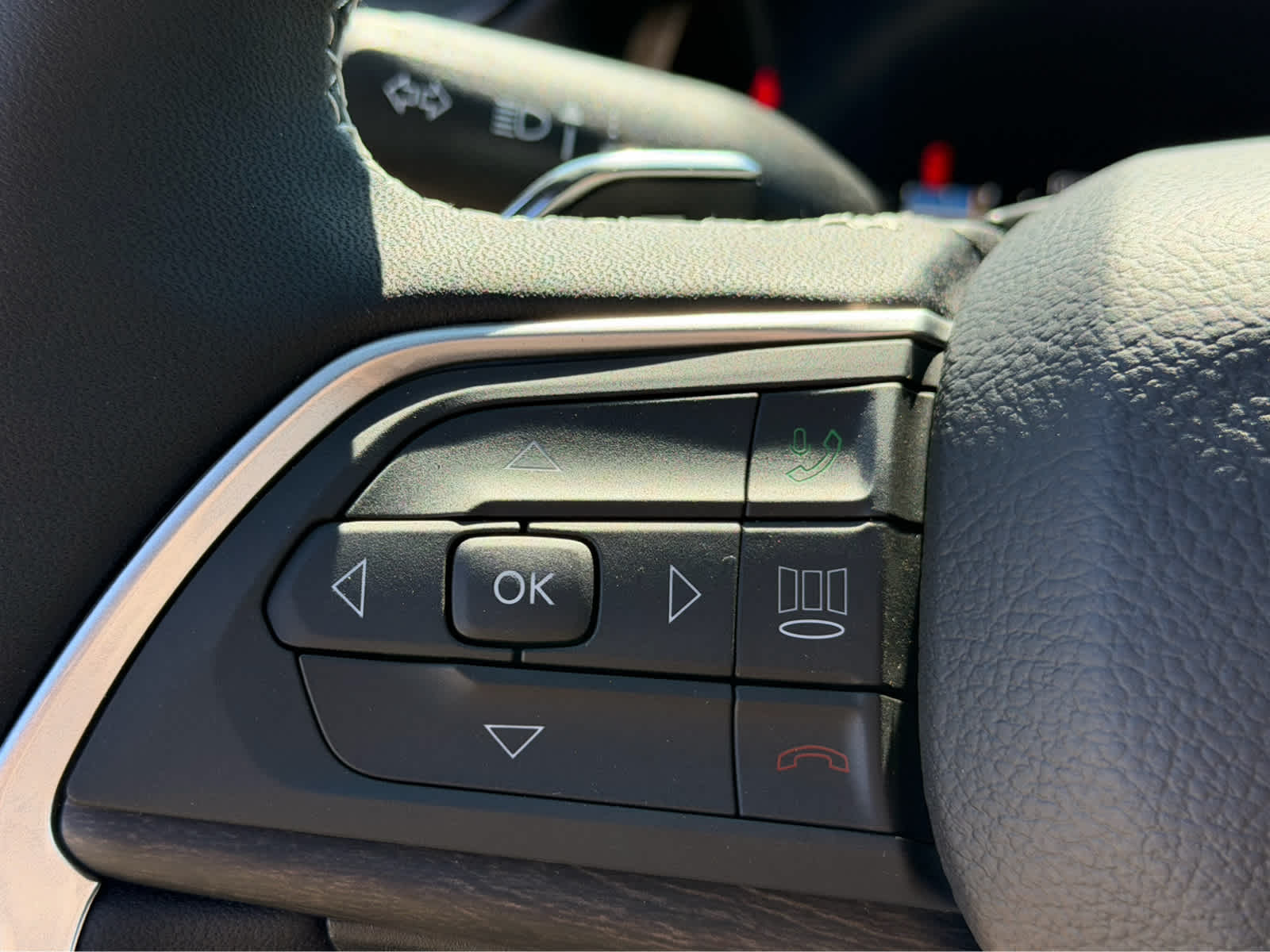 2026 Jeep Grand Cherokee L Laredo Altitude