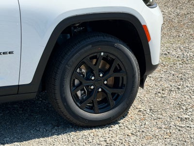 2026 Jeep Grand Cherokee L Laredo Altitude
