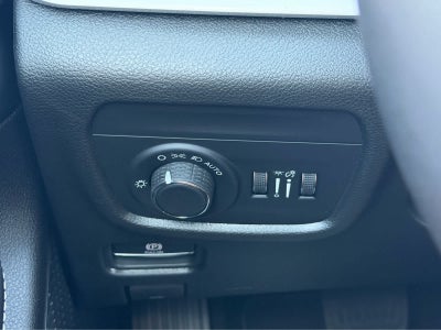 2026 Jeep Grand Cherokee L Laredo Altitude