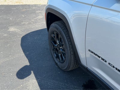 2026 Jeep Grand Cherokee L Laredo Altitude