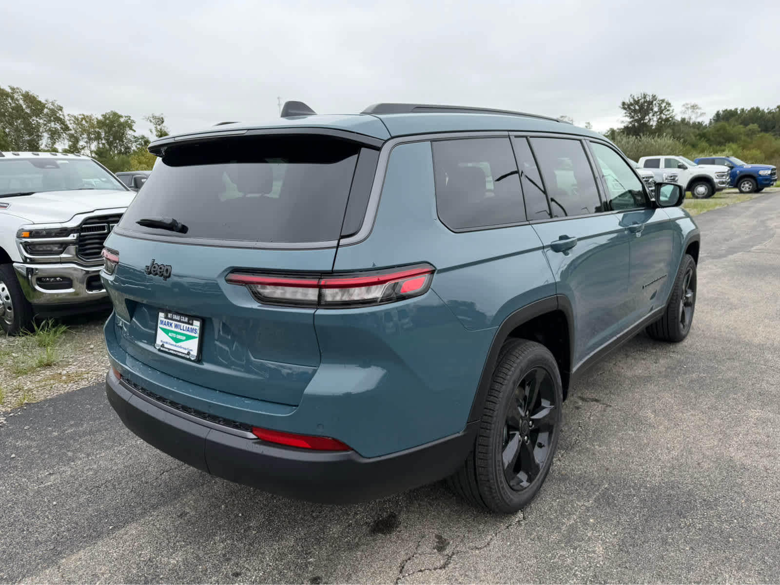 2027 Jeep Grand Cherokee L Limited