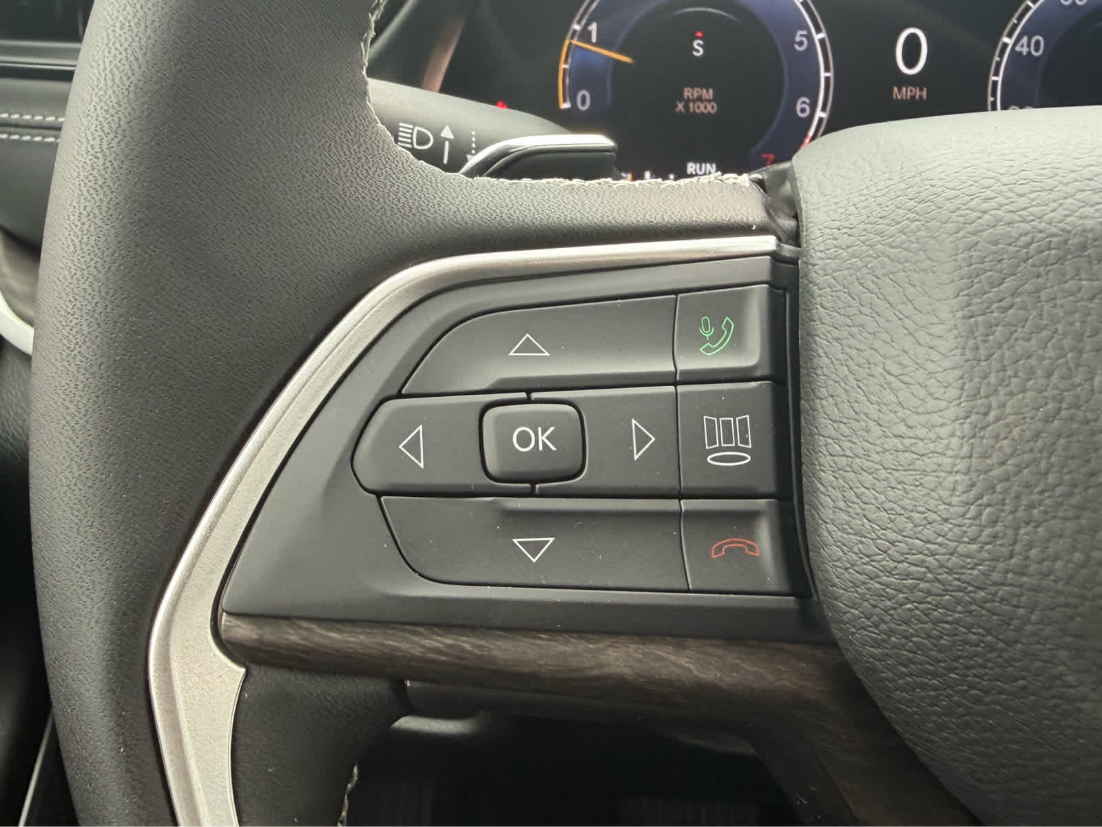 2027 Jeep Grand Cherokee L Limited Reserve