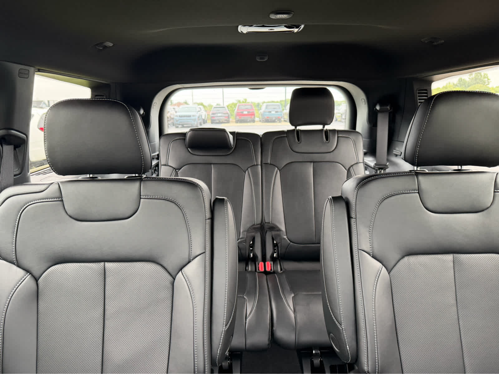 2027 Jeep Grand Cherokee L Limited Reserve