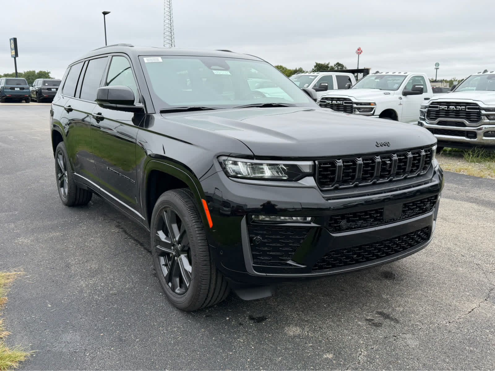 2027 Jeep Grand Cherokee L Limited Reserve