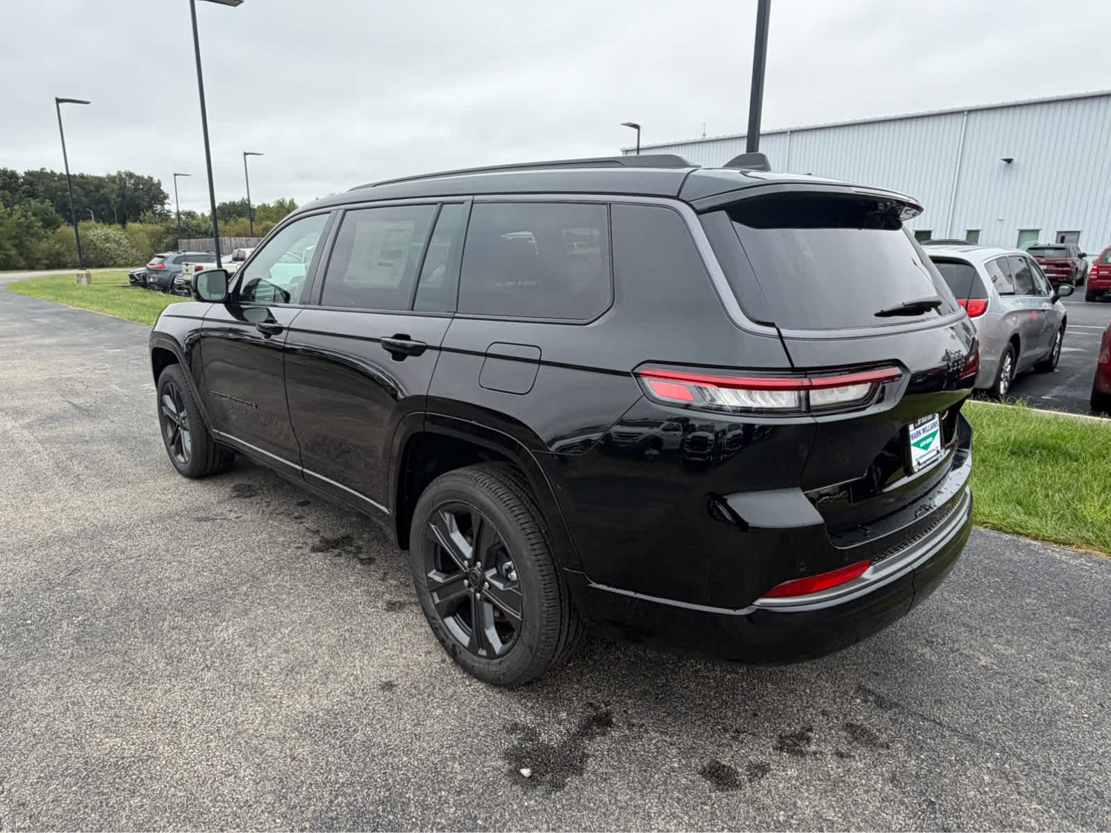 2027 Jeep Grand Cherokee L Limited Reserve