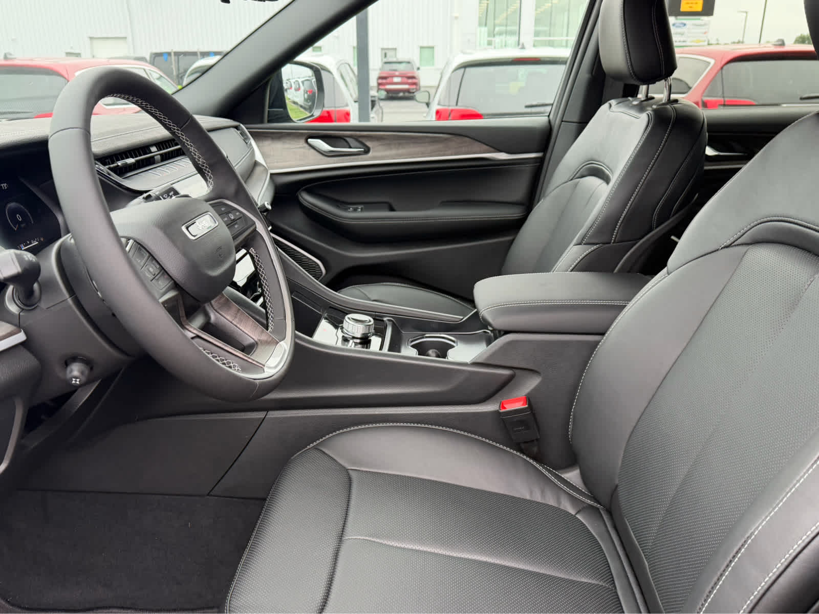 2027 Jeep Grand Cherokee L Limited Reserve