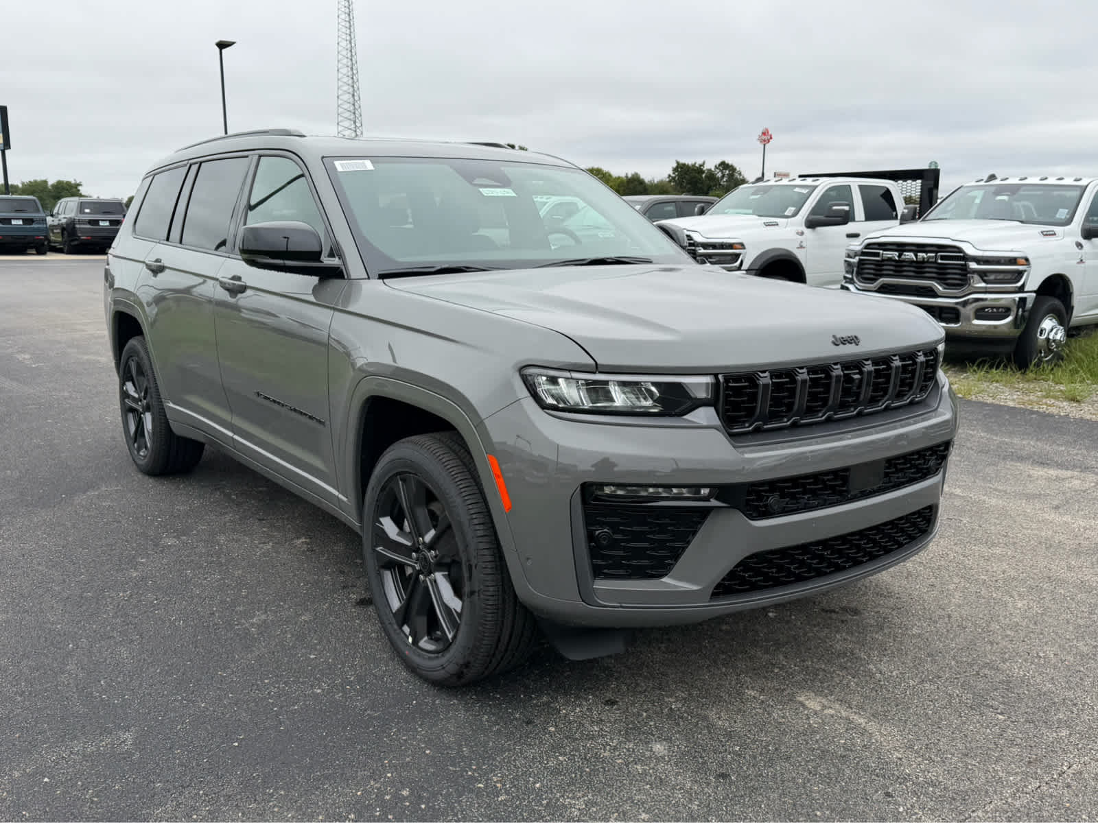 2027 Jeep Grand Cherokee L Limited Reserve