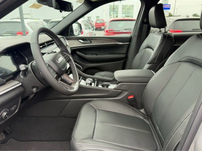2027 Jeep Grand Cherokee L Limited Reserve