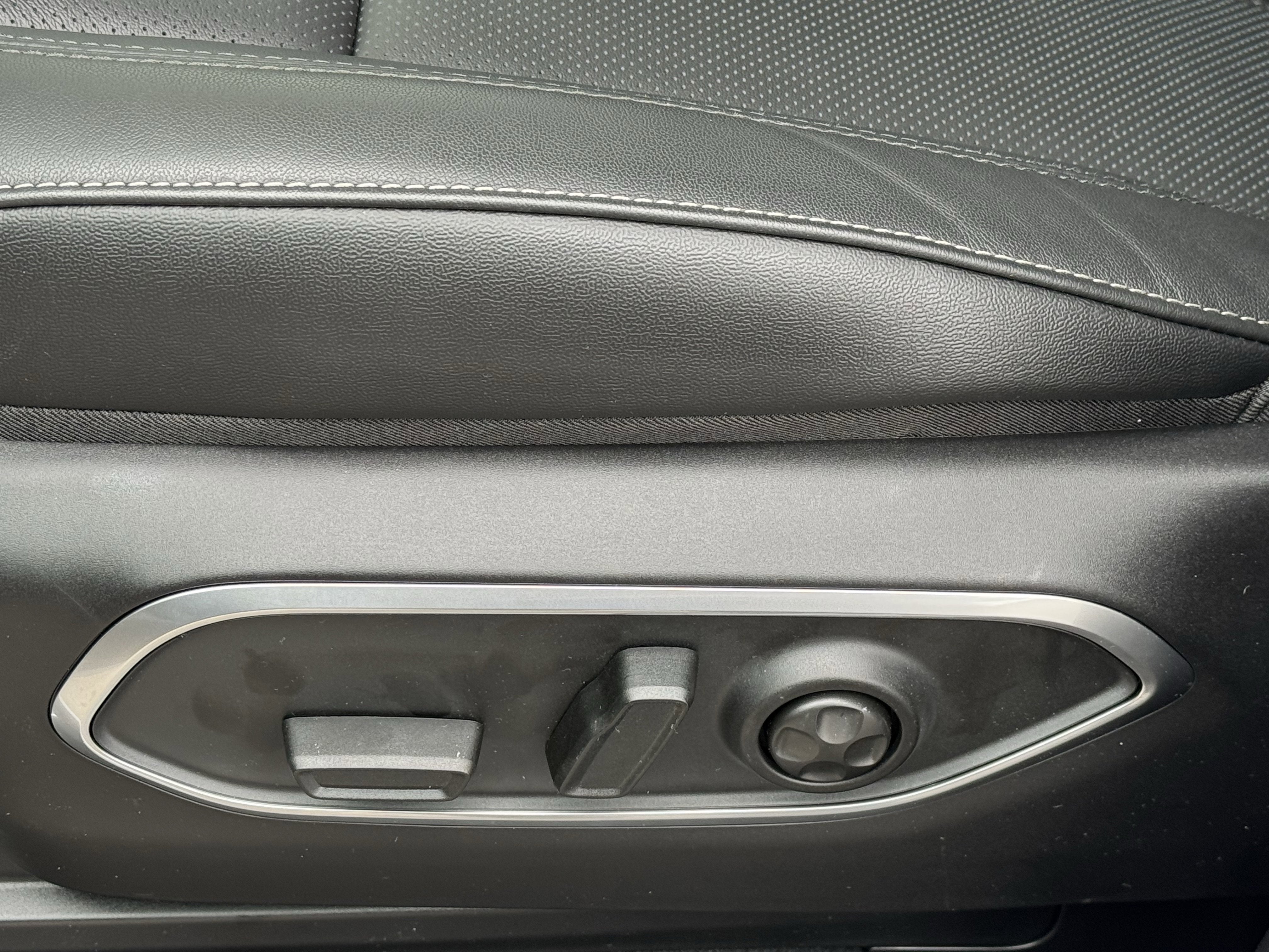 2026 Jeep Grand Wagoneer L Base