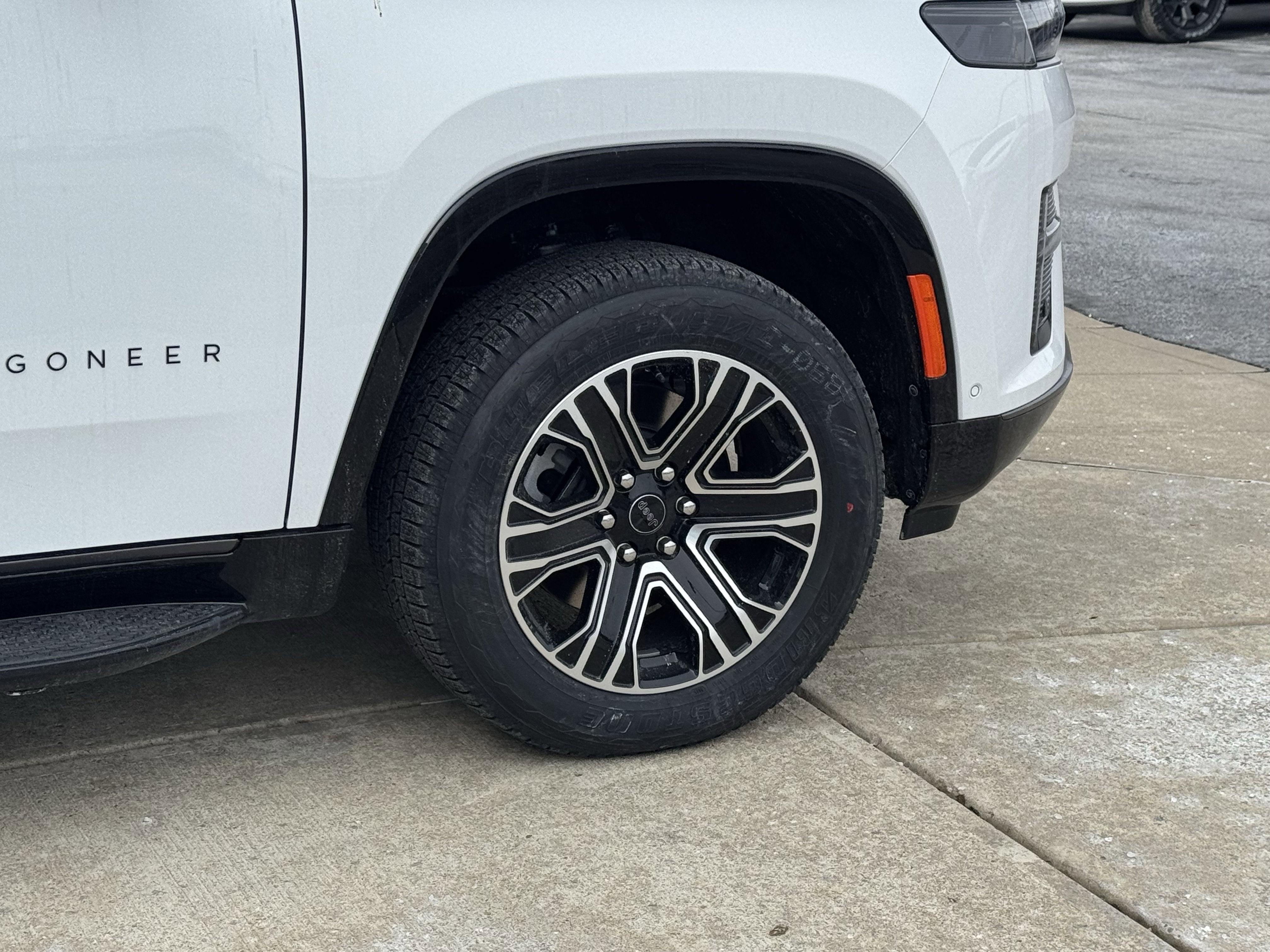 2026 Jeep Grand Wagoneer Base