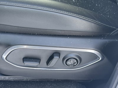 2026 Jeep Grand Wagoneer Base