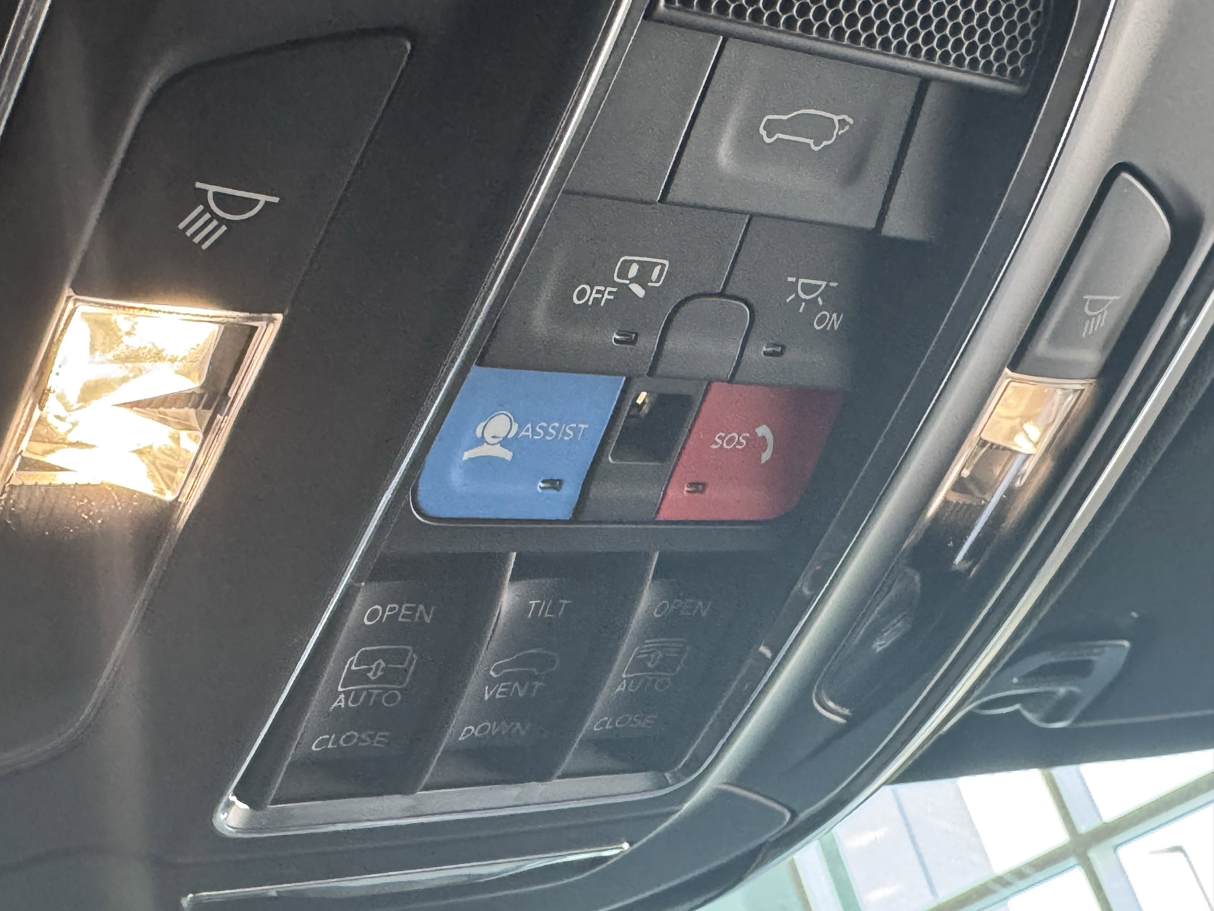 2026 Jeep Grand Wagoneer Base