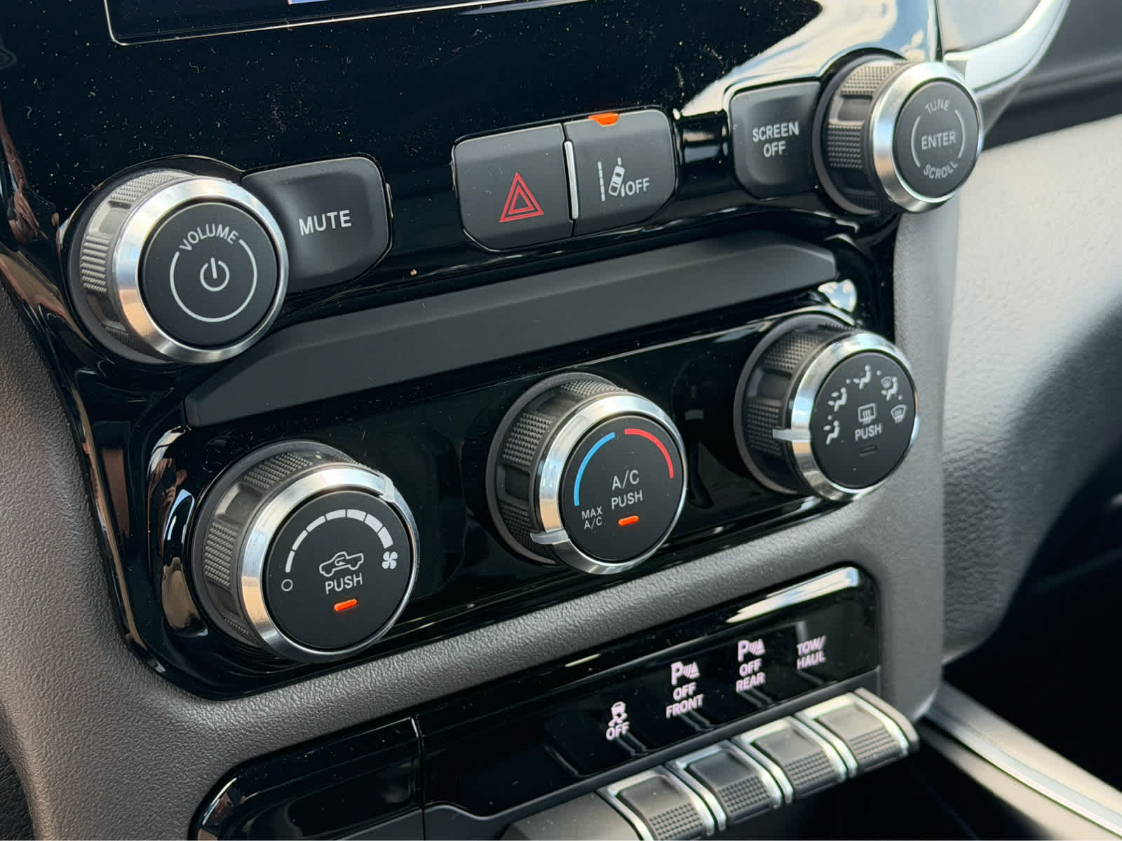 2026 RAM 1500 Express