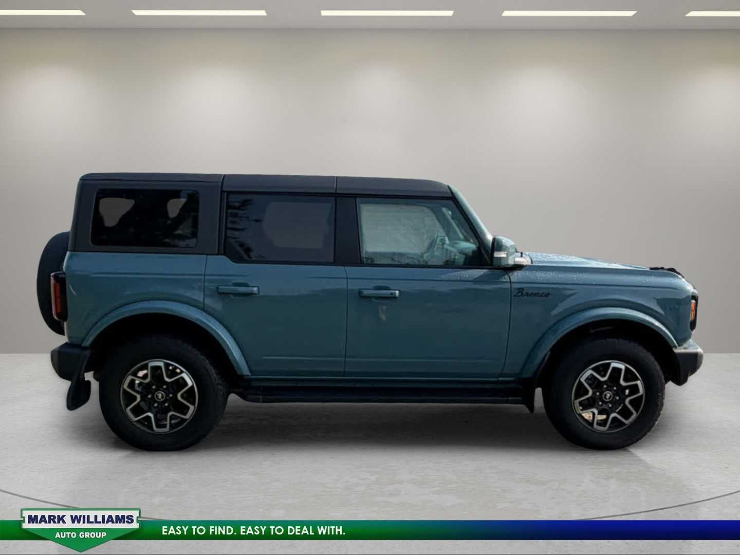 2022 Ford Bronco Outer Banks