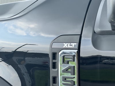 2026 Ford Super Duty F-450 Pickup XLT