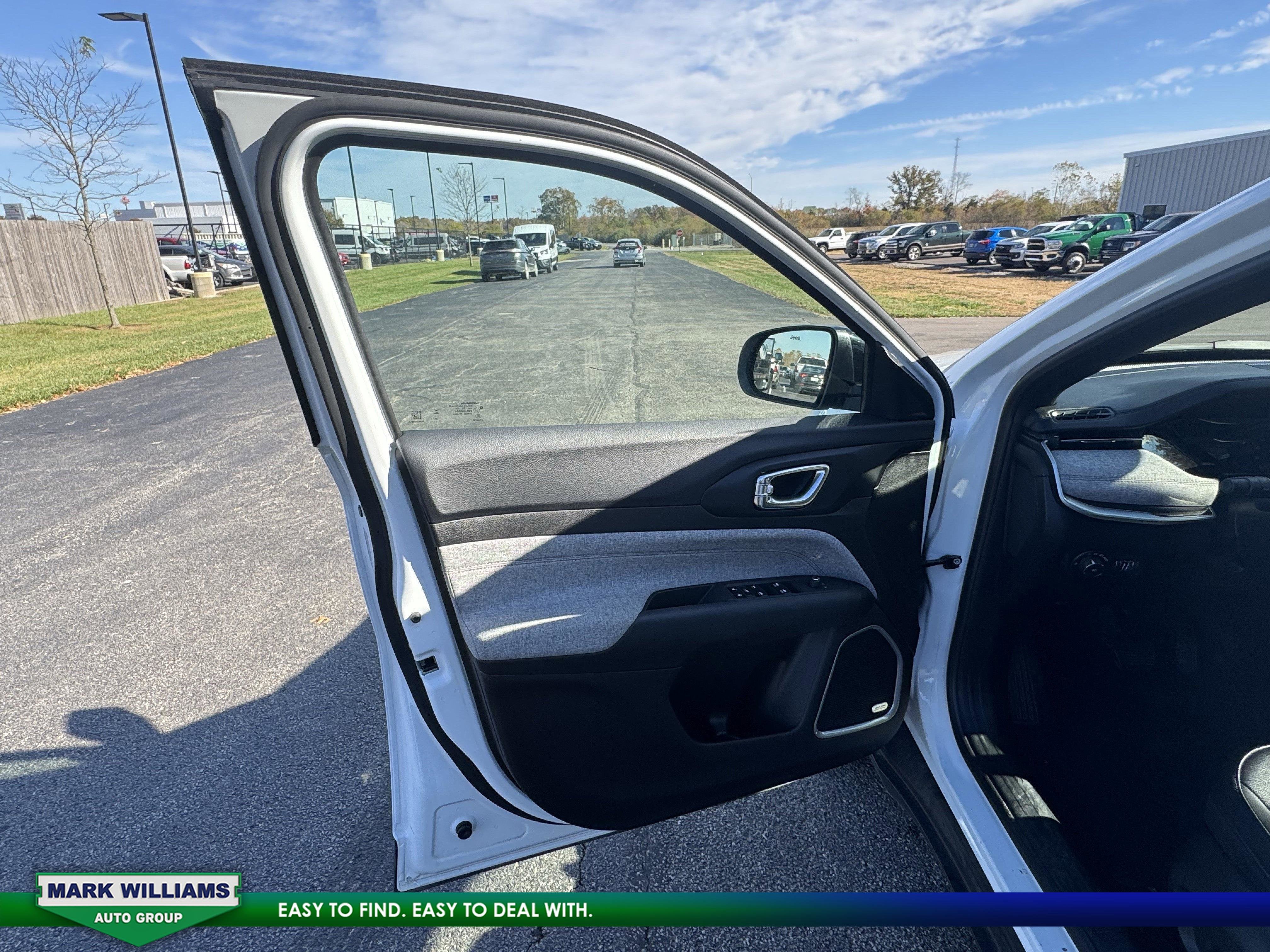 2024 Jeep Compass Latitude Lux
