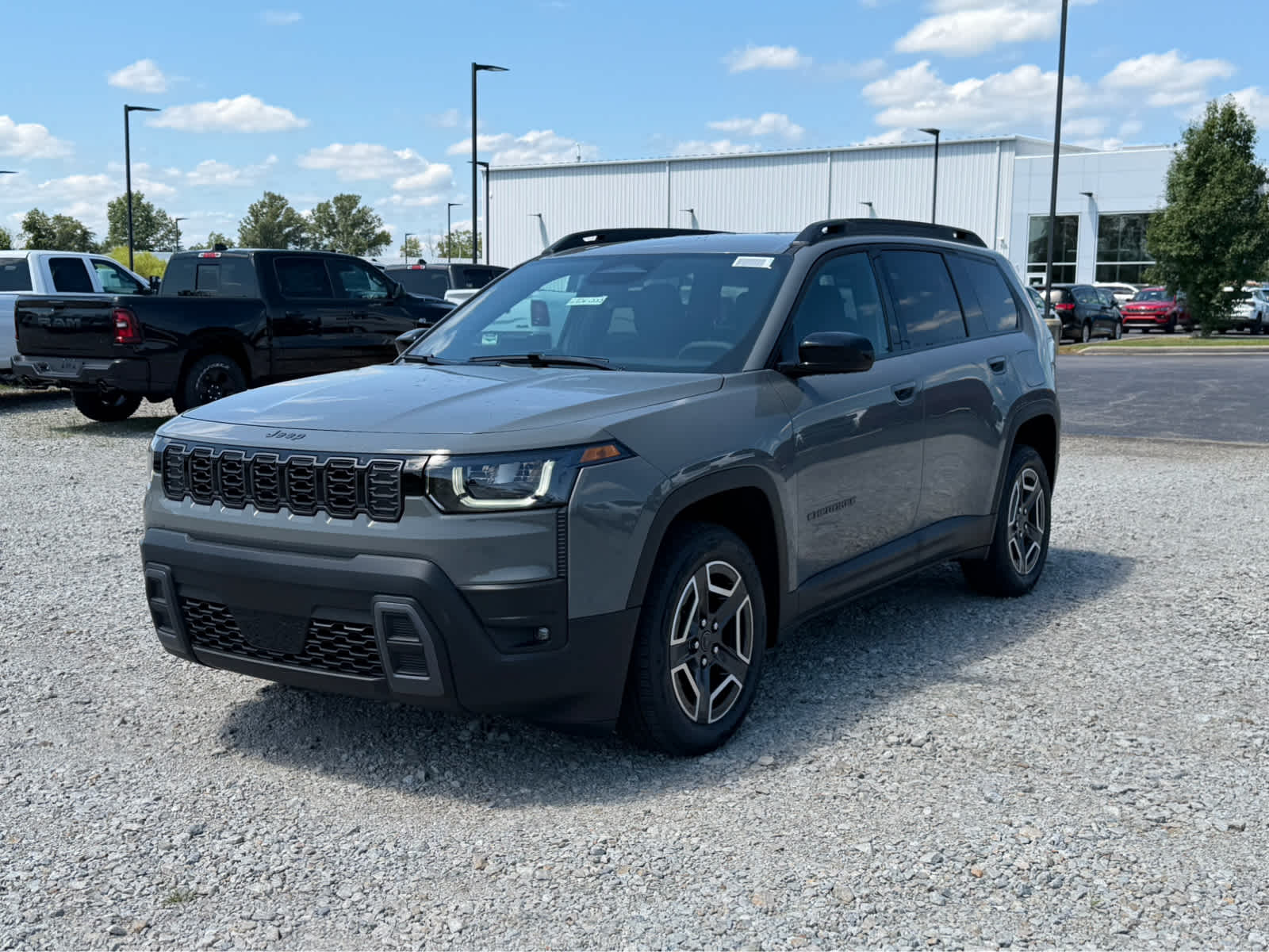 2026 Jeep Cherokee Laredo