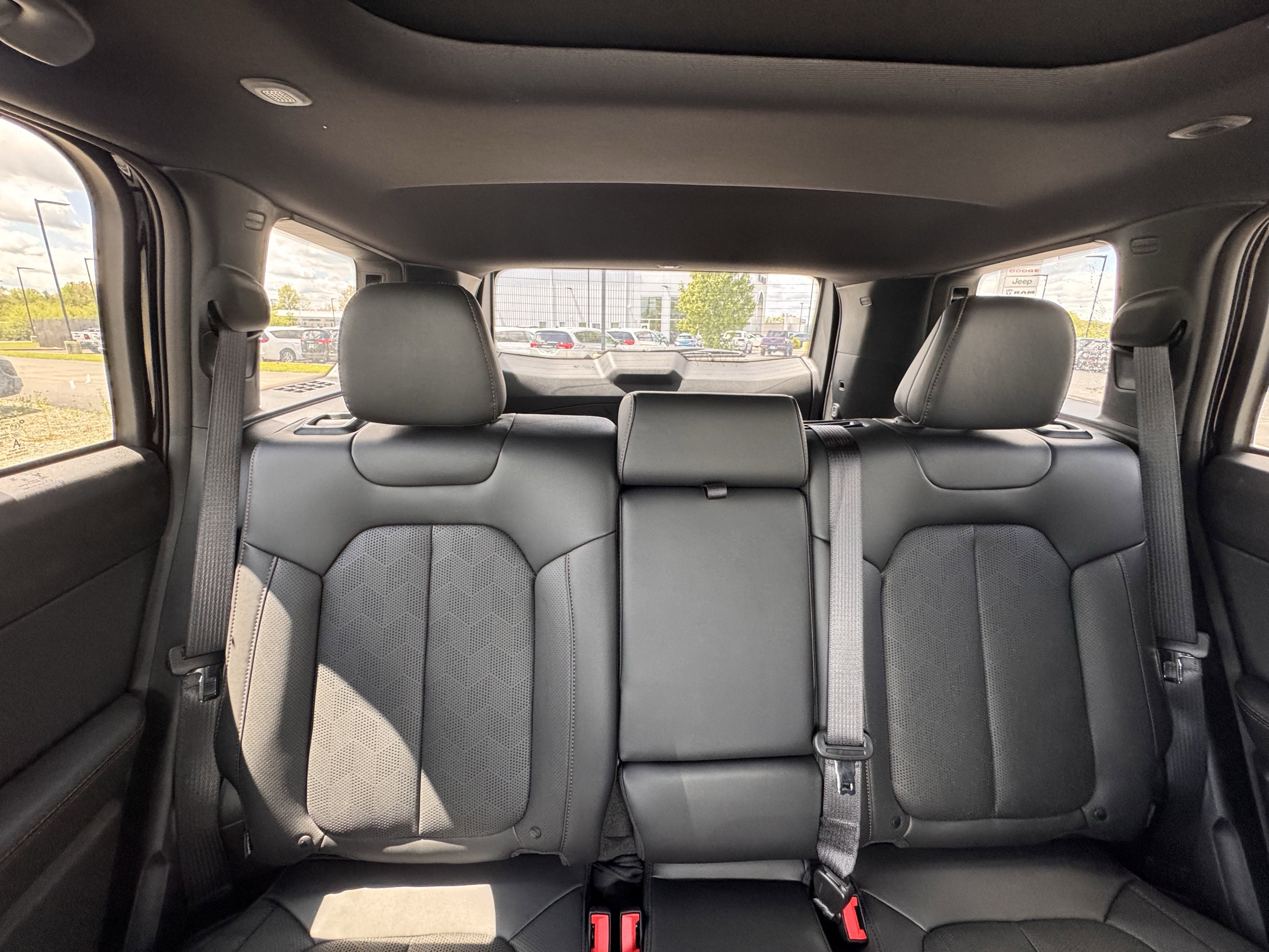 2026 Jeep Cherokee Overland