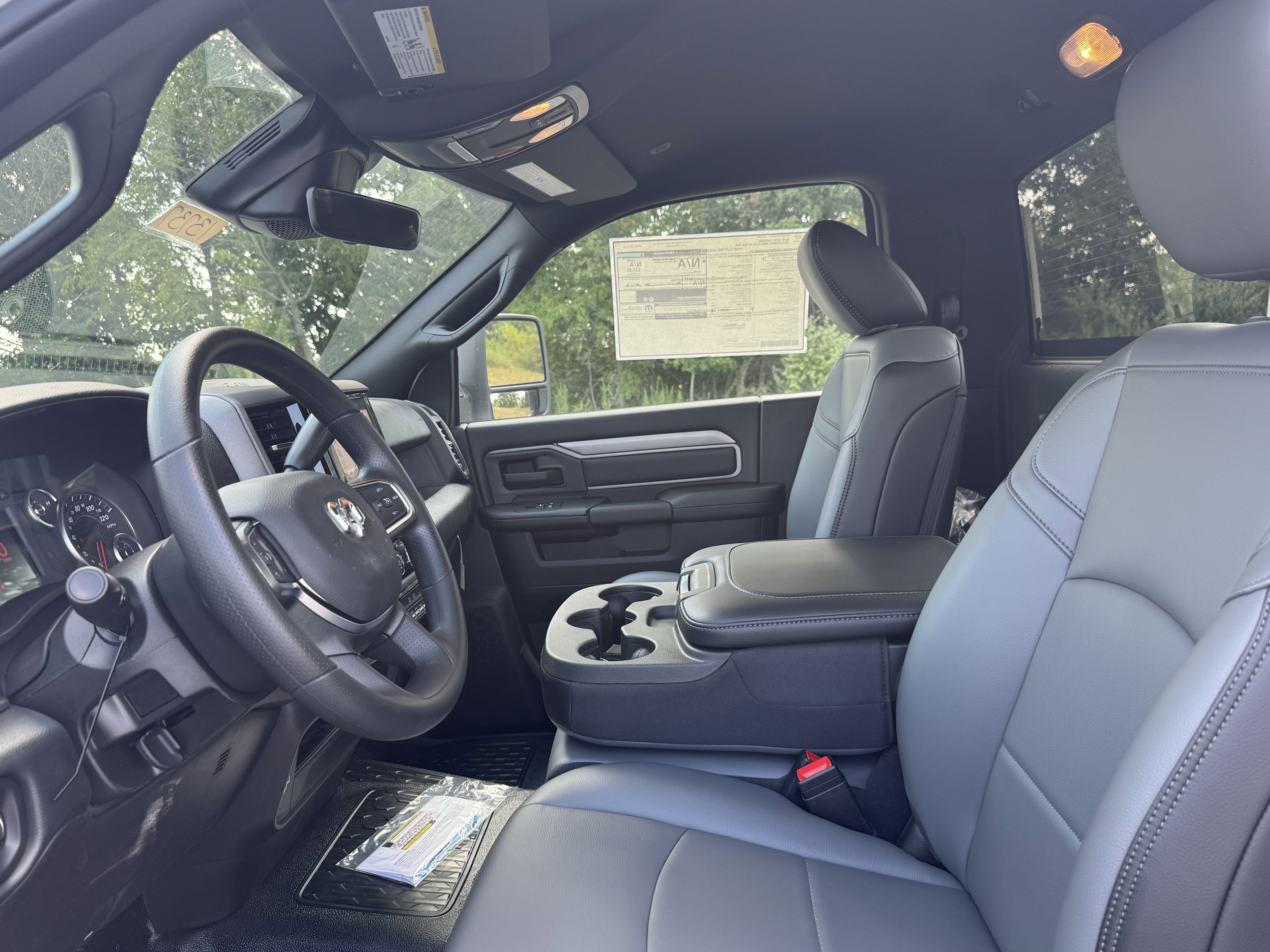 2025 RAM 3500 Tradesman Chassis Cab 4x4