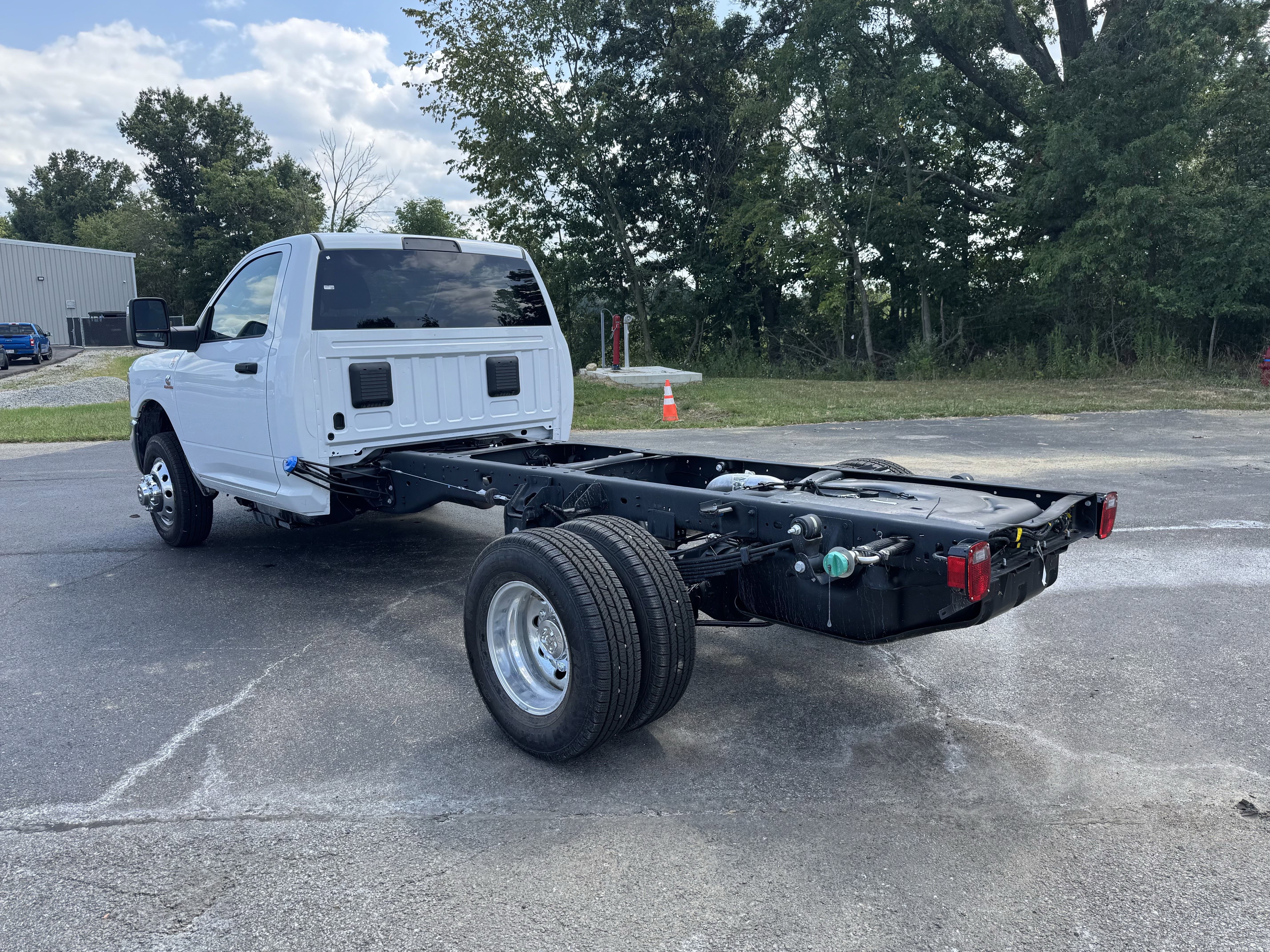2025 RAM 3500 Tradesman Chassis Cab 4x4 167.5 WB