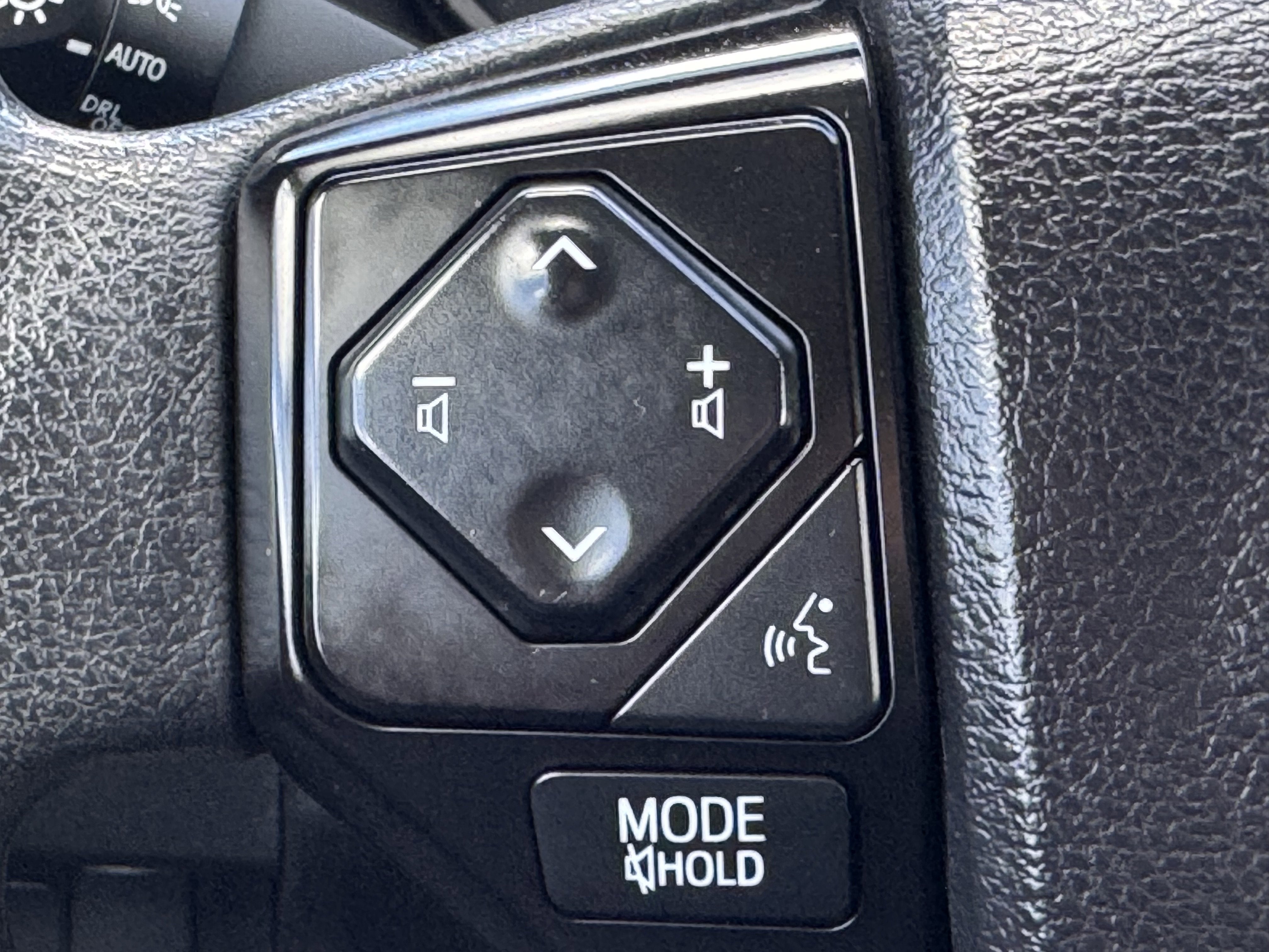 2022 Toyota Tacoma SR V6