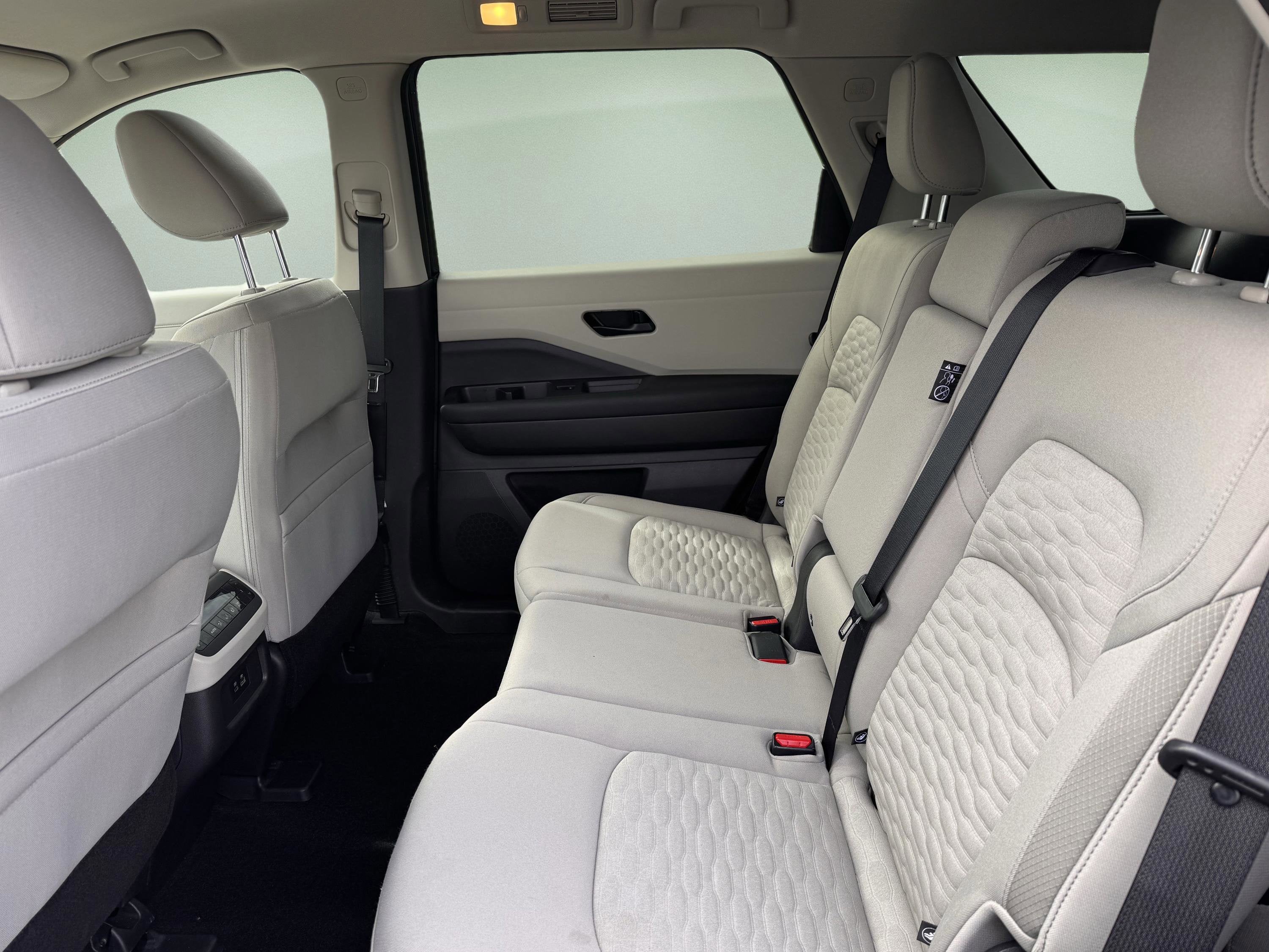 2023 Nissan Pathfinder SV