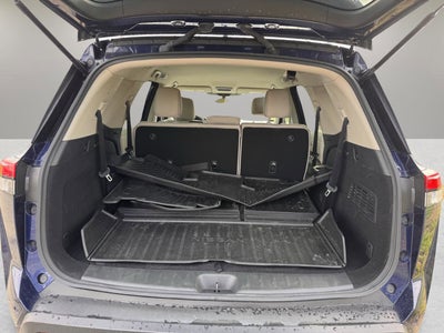 2023 Nissan Pathfinder SV