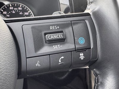 2023 Nissan Pathfinder SV