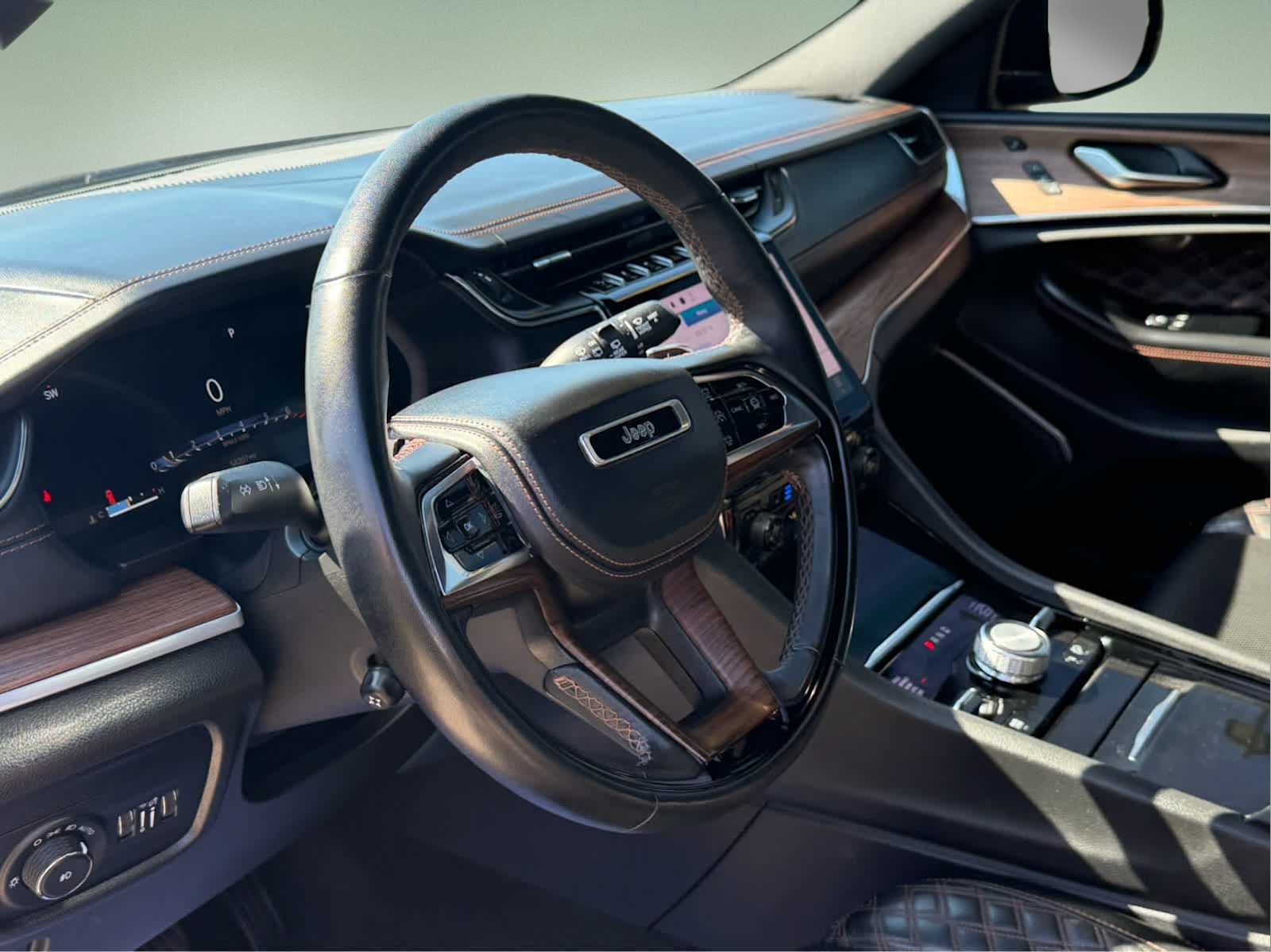 2022 Jeep Grand Cherokee Summit