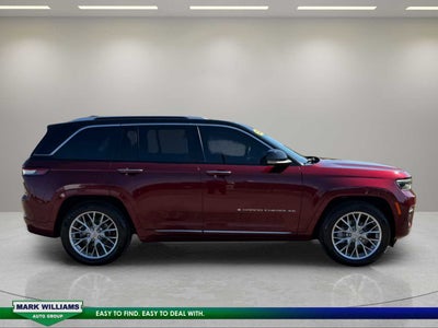 2022 Jeep Grand Cherokee Summit