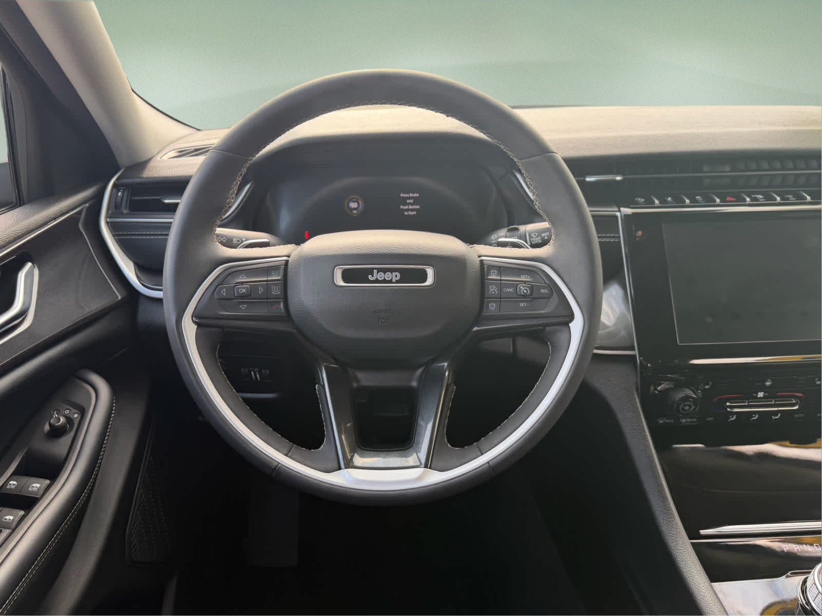2023 Jeep Grand Cherokee L Laredo
