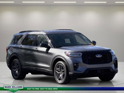 2025 Ford Explorer ST-Line
