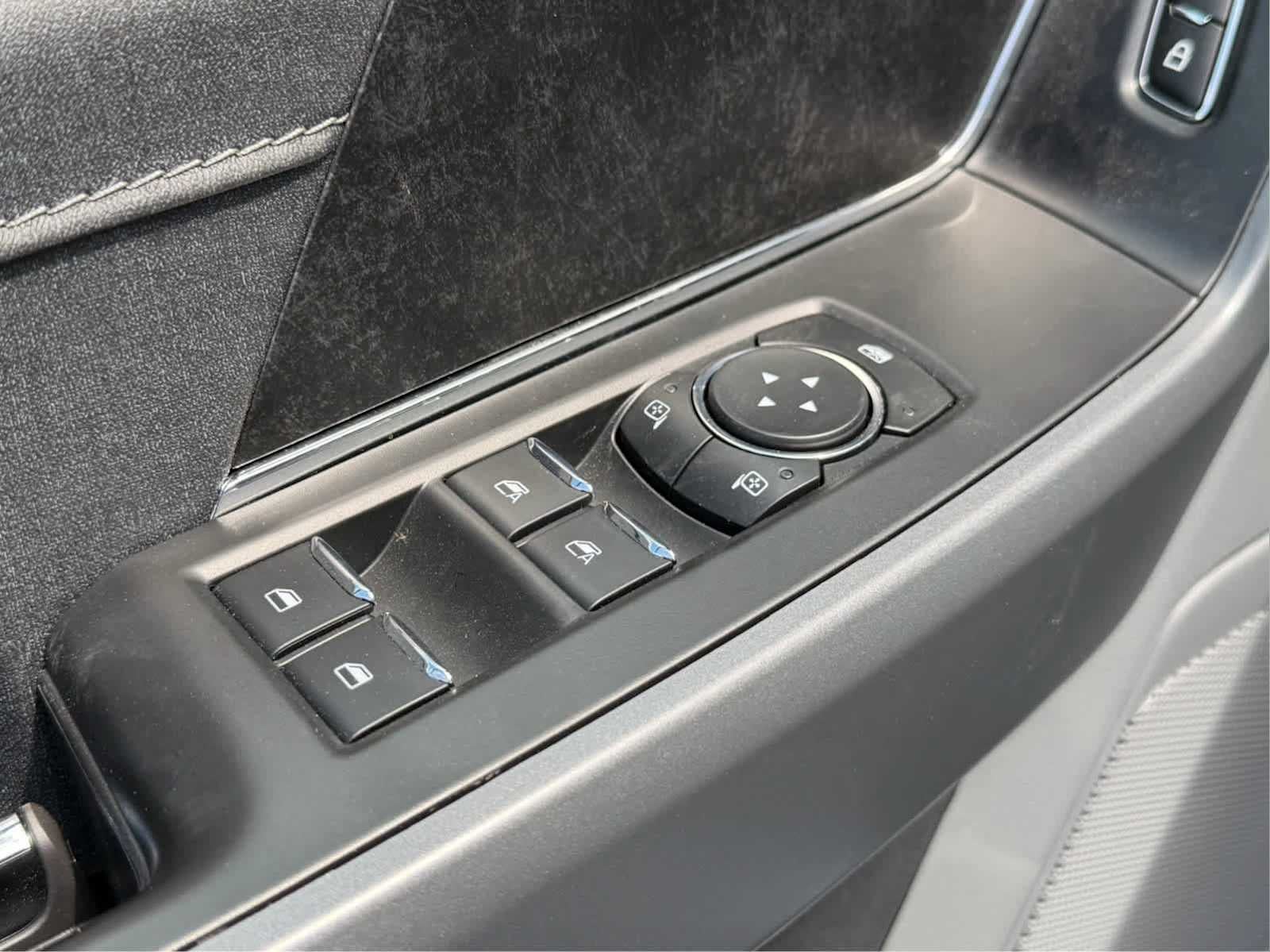 2023 Ford F-150 Lightning XLT