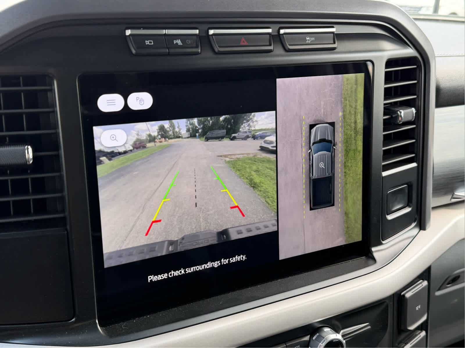 2023 Ford F-150 Lightning XLT