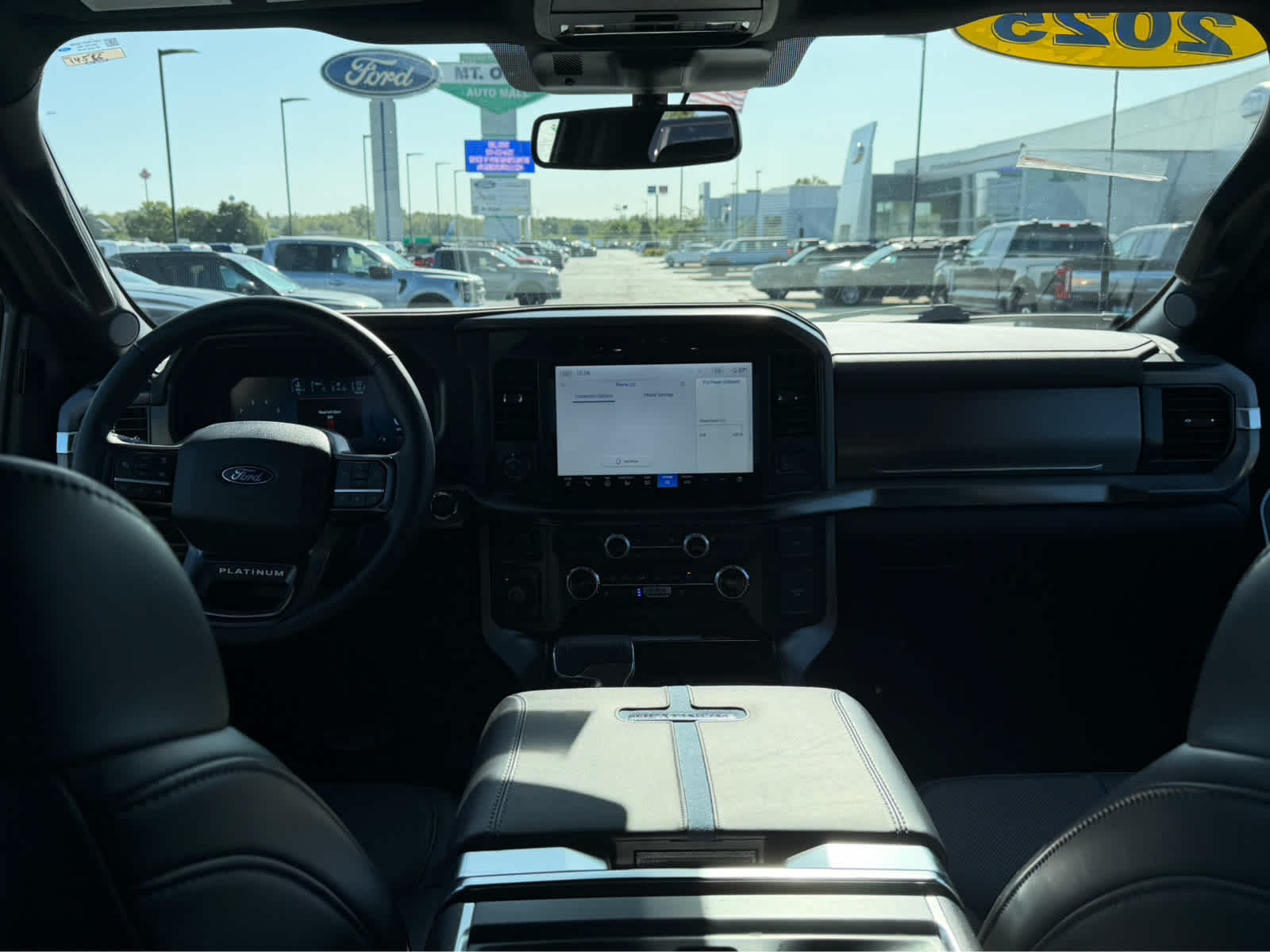 2025 Ford F-150 Platinum